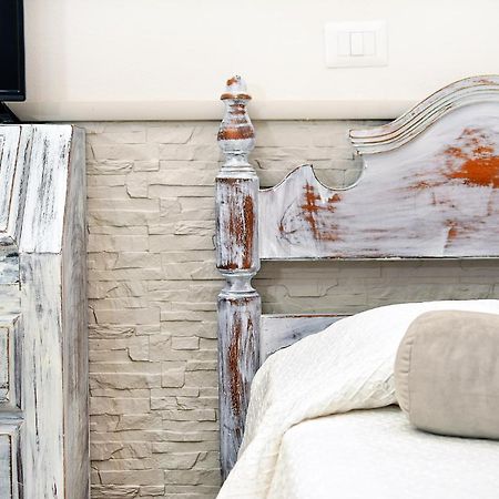 Sa Rocchitta House B&B Боза Екстериор снимка